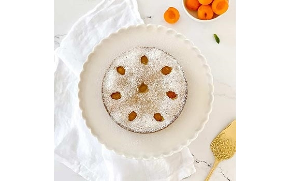 Apricot Macadamia Cake